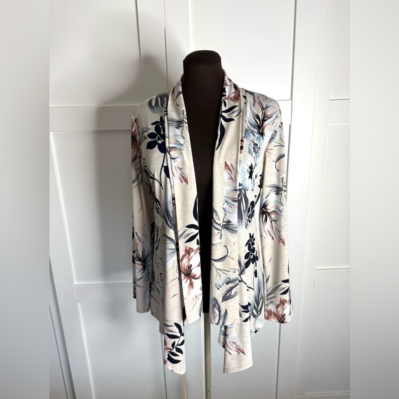 Jostar Slinky Travel Knit Open Front Cascade Hem Floral Print Top Cardigan - Picture 2 of 9